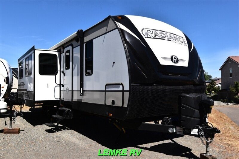 2020 Cruiser RV Radiance 32BH   - Photo 1 - Rocklin, CA 95677