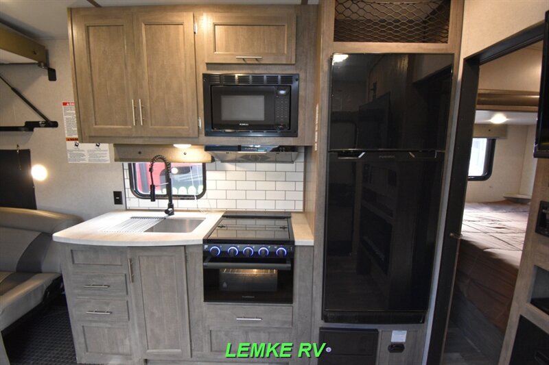 2022 Forest River XLR Boost 21QBS   - Photo 14 - Rocklin, CA 95677