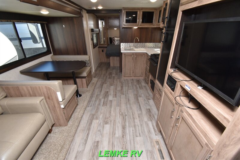 2019 Jayco Jay Feather 25RB   - Photo 5 - Rocklin, CA 95677