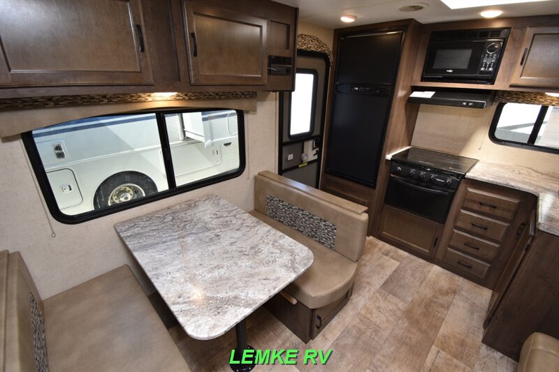 2018 K-Z RV Connect C221RK   - Photo 16 - Rocklin, CA 95677