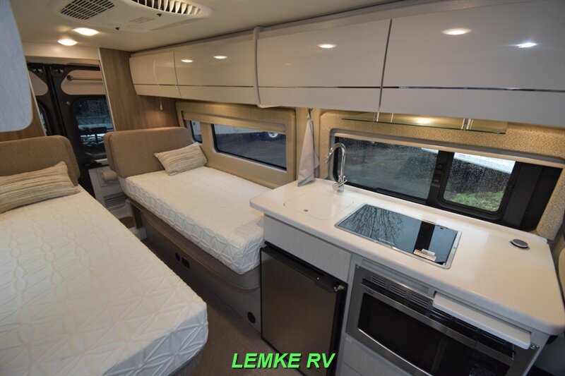 2022 Thor Tellaro 20L   - Photo 12 - Rocklin, CA 95677