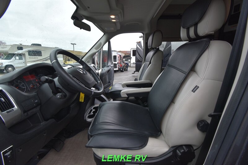 2022 Thor Tellaro 20L   - Photo 25 - Rocklin, CA 95677