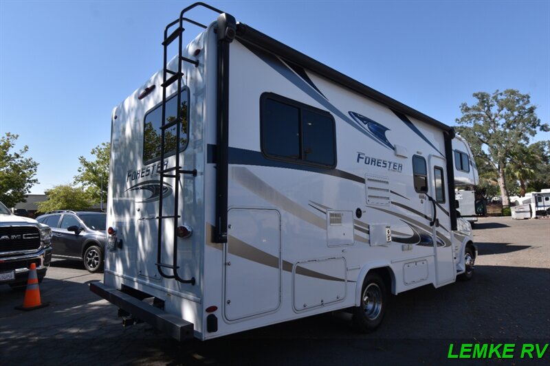 2019 Forest River Forester 2291S   - Photo 8 - Rocklin, CA 95677