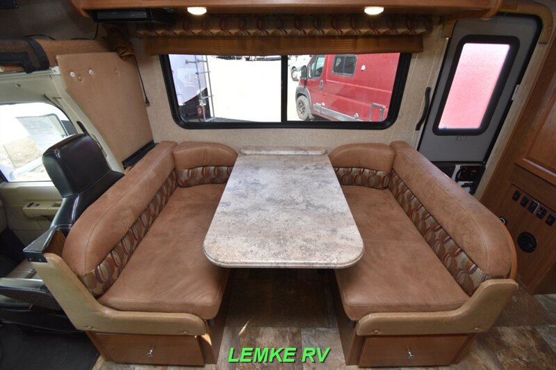 2017 Coachmen Leprechaun 310BH   - Photo 21 - Rocklin, CA 95677