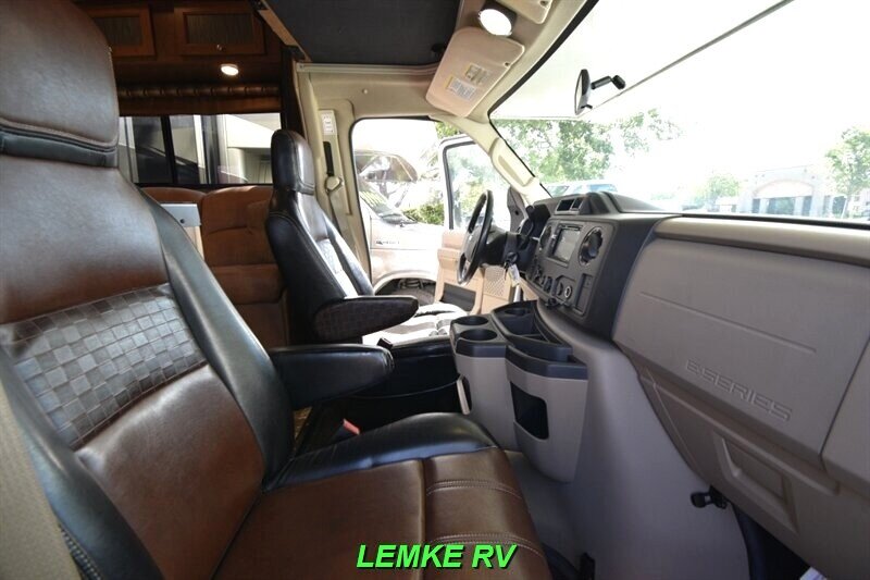 2017 Coachmen Leprechaun 310BH   - Photo 28 - Rocklin, CA 95677