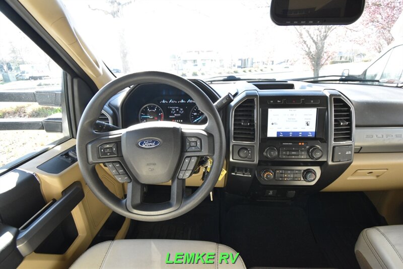 2021 Thor Magnitude XG32   - Photo 24 - Rocklin, CA 95677