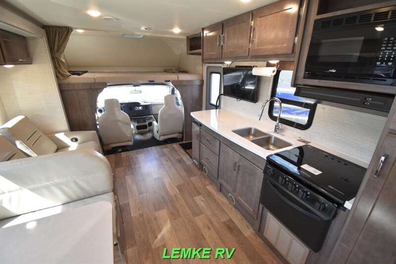 2021 Winnebago Spirit 31K   - Photo 12 - Rocklin, CA 95677
