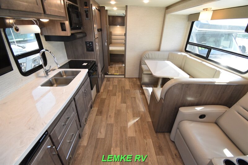 2021 Winnebago Spirit 31K   - Photo 2 - Rocklin, CA 95677