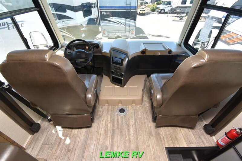 2018 Jayco Precept 29V   - Photo 27 - Rocklin, CA 95677