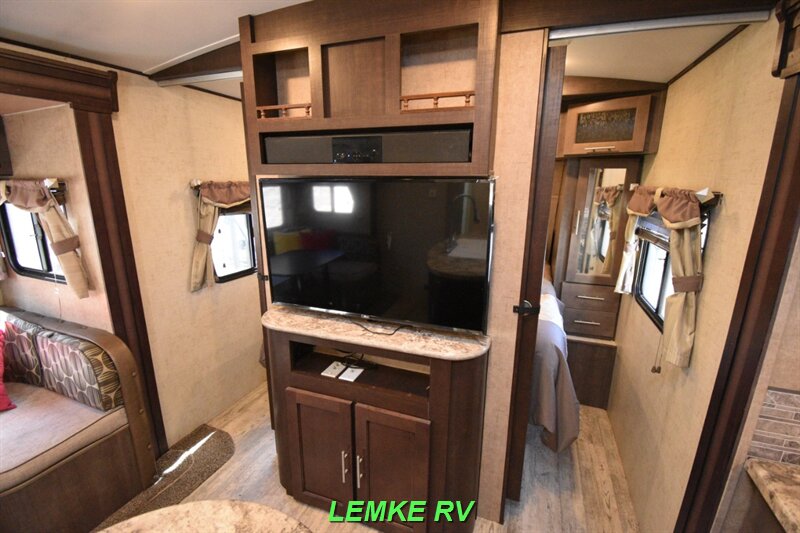 2016 Forest River Surveyor 226RBDS   - Photo 19 - Rocklin, CA 95677