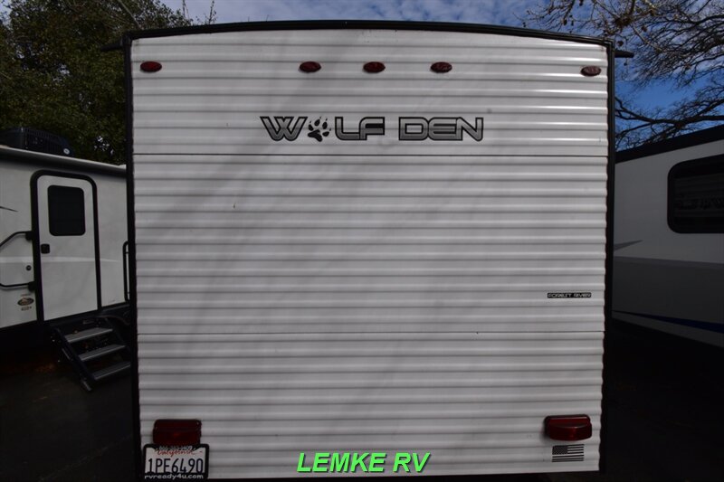 2024 Forest River Cherokee Wolf Den 16EV   - Photo 8 - Rocklin, CA 95677