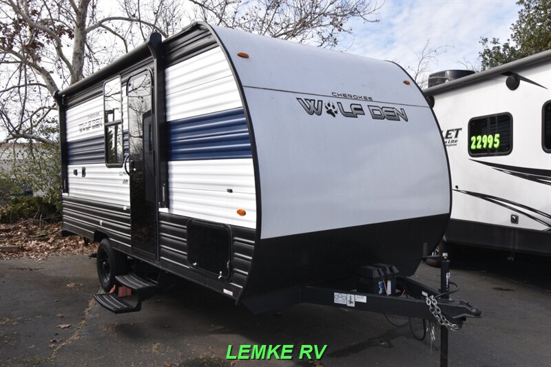 2024 Forest River Cherokee Wolf Den 16EV  