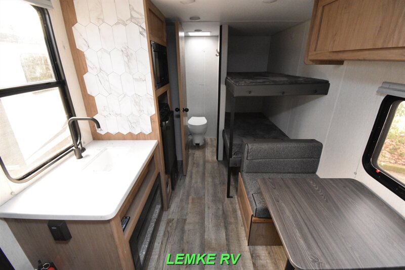 2024 Forest River Cherokee Wolf Den 16EV  