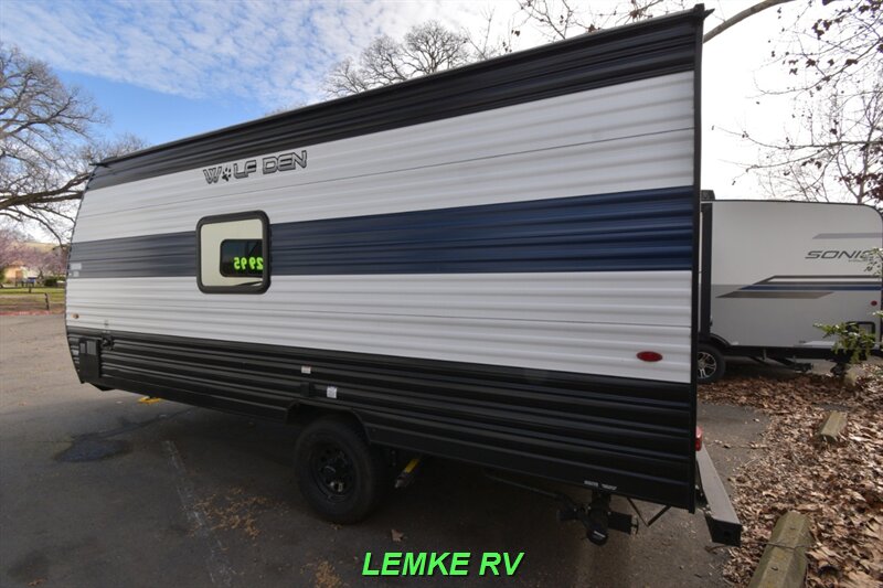 2024 Forest River Cherokee Wolf Den 16EV   - Photo 7 - Rocklin, CA 95677