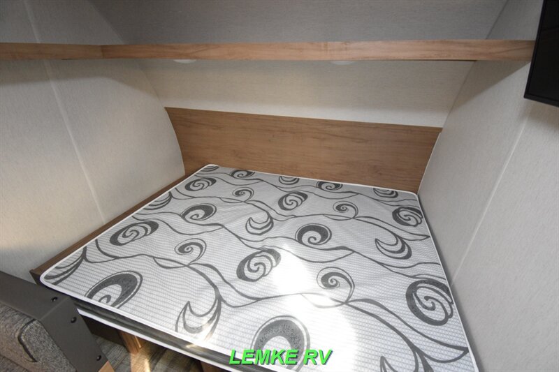 2024 Forest River Cherokee Wolf Den 16EV   - Photo 18 - Rocklin, CA 95677