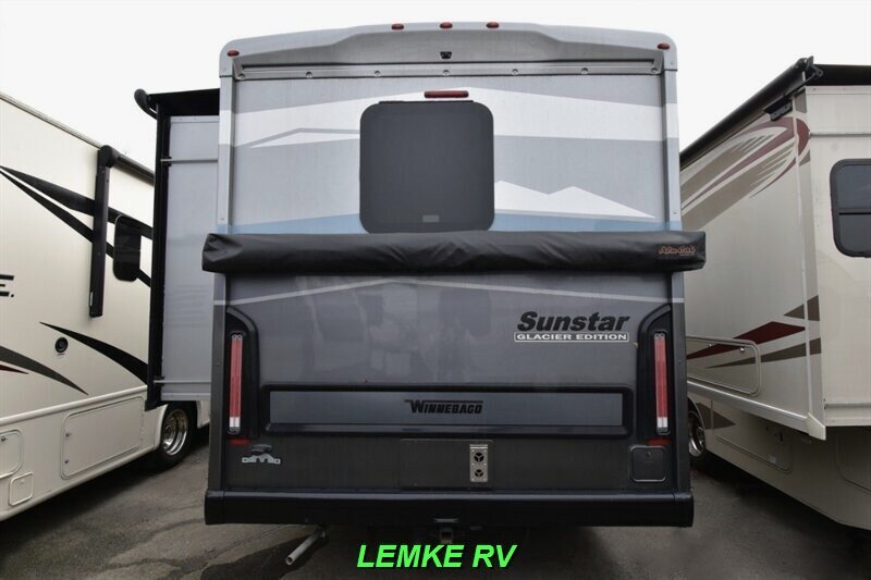 2023 Winnebago Sunstar 29NP   - Photo 29 - Rocklin, CA 95677