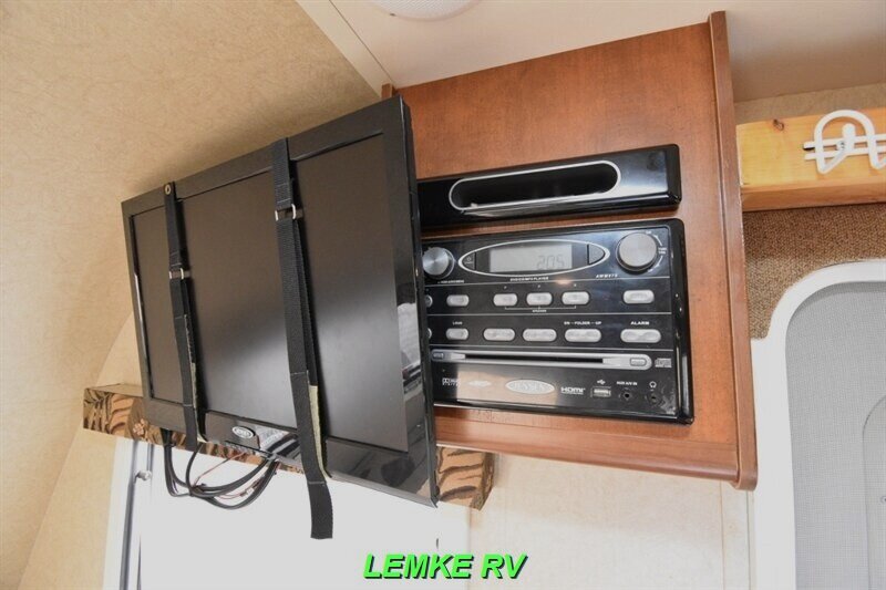 2014 Lance 1575   - Photo 21 - Rocklin, CA 95677