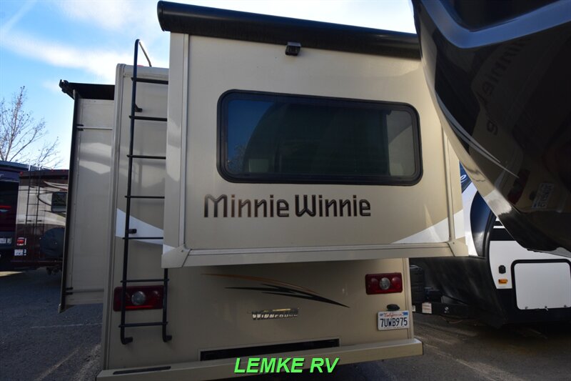 2017 Winnebago Minnie Winnie 26A   - Photo 7 - Rocklin, CA 95677
