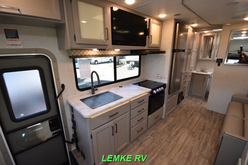 2024 Thor Coleman 24CL   - Photo 16 - Rocklin, CA 95677