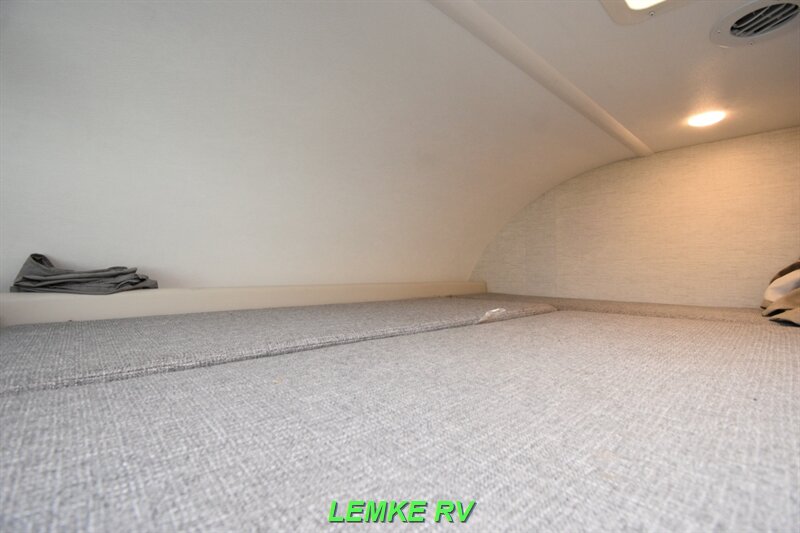 2024 Thor Coleman 24CL   - Photo 21 - Rocklin, CA 95677