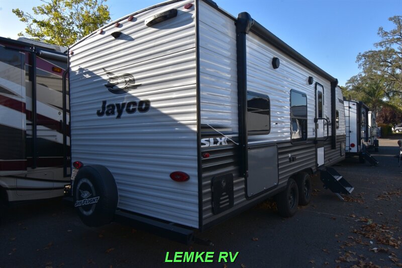 2024 Jayco Jay Flight SLX 260BHW   - Photo 8 - Rocklin, CA 95677