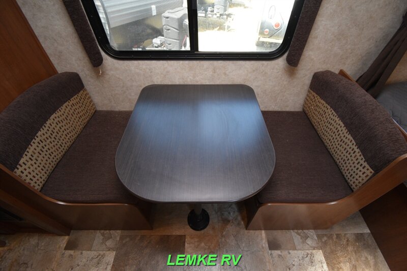 2016 Jayco Jay Feather 19BH   - Photo 13 - Rocklin, CA 95677