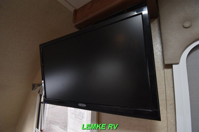 2017 Lance 1575   - Photo 22 - Rocklin, CA 95677