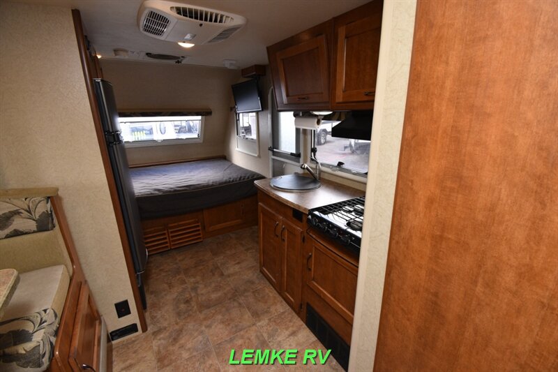2017 Lance 1575   - Photo 18 - Rocklin, CA 95677
