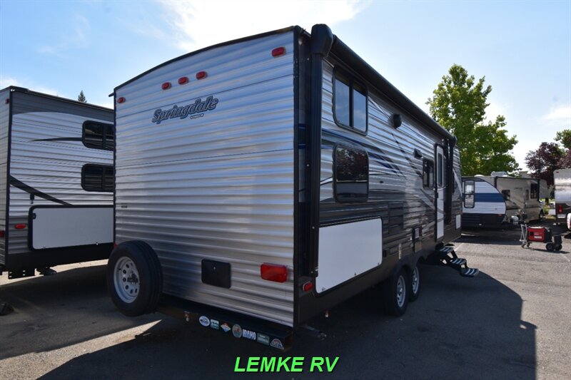 2018 Keystone Springdale 240BHWE   - Photo 8 - Rocklin, CA 95677