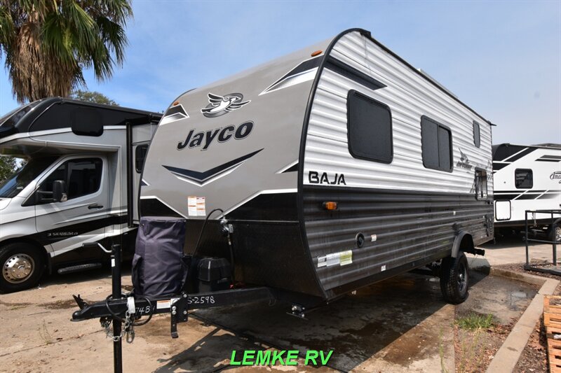 2023 Jayco Jay Flight SLX 174BH   - Photo 6 - Rocklin, CA 95677