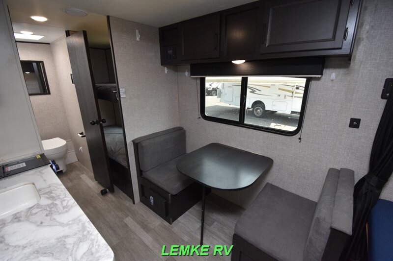 2023 Jayco Jay Flight SLX 174BH   - Photo 9 - Rocklin, CA 95677