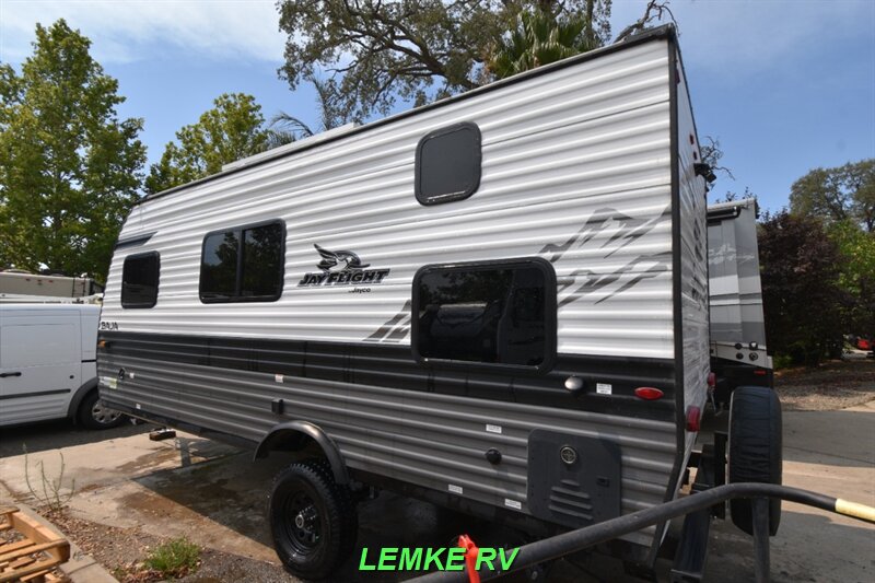 2023 Jayco Jay Flight SLX 174BH   - Photo 7 - Rocklin, CA 95677