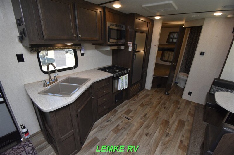 2019 Starcraft Autumn Ridge 26BHS   - Photo 10 - Rocklin, CA 95677