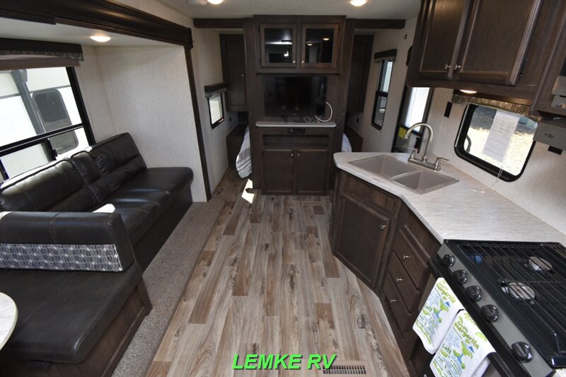 2019 Starcraft Autumn Ridge 26BHS   - Photo 5 - Rocklin, CA 95677