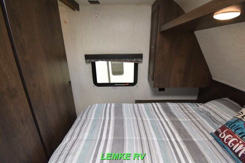 2019 Starcraft Autumn Ridge 26BHS   - Photo 18 - Rocklin, CA 95677