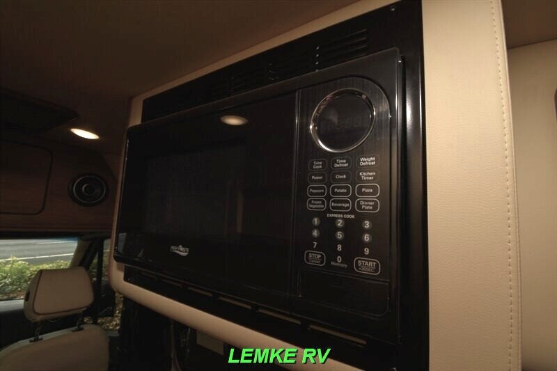 2023 Midwest Automotive Design Passage 144 FD2   - Photo 22 - Rocklin, CA 95677