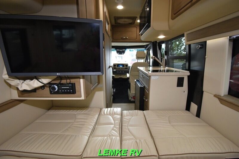 2023 Midwest Automotive Design Passage 144 FD2   - Photo 19 - Rocklin, CA 95677