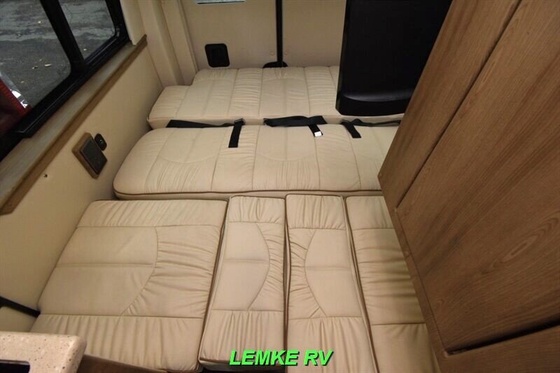 2023 Midwest Automotive Design Passage 144 FD2   - Photo 18 - Rocklin, CA 95677