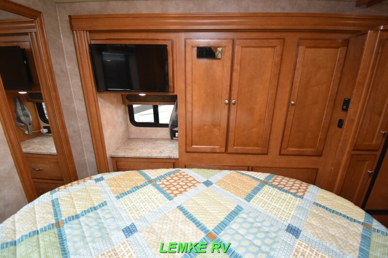 2019 Winnebago Vista 29VE   - Photo 19 - Rocklin, CA 95677