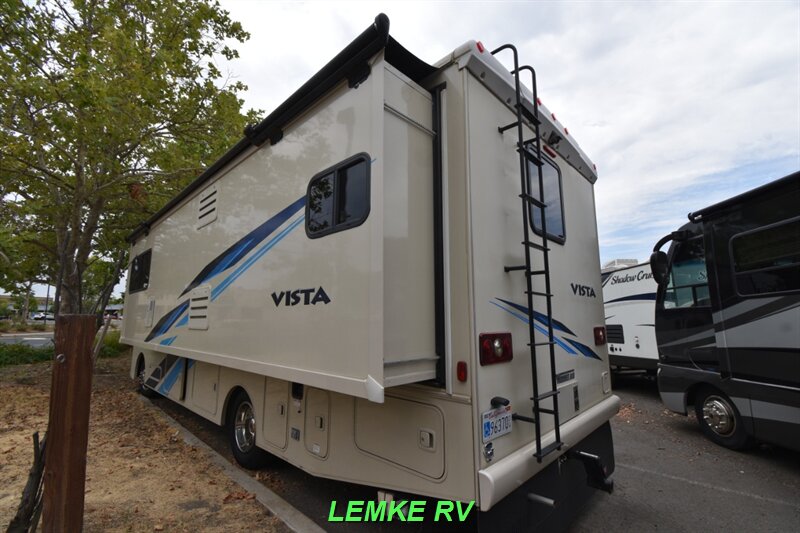 2019 Winnebago Vista 29VE   - Photo 7 - Rocklin, CA 95677