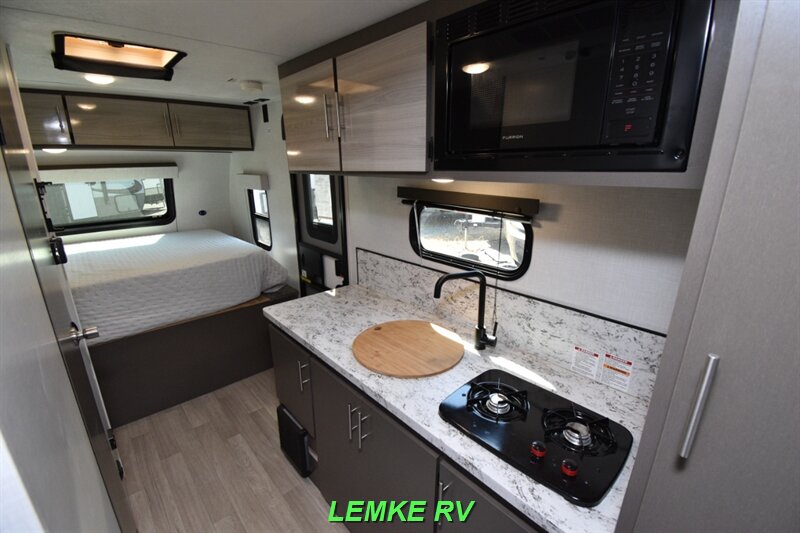 2023 K-Z RV Escape E17 Hatch   - Photo 13 - Rocklin, CA 95677