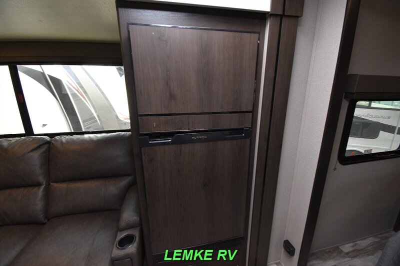 2021 Grand Design Transcend Xplor 221RB   - Photo 13 - Rocklin, CA 95677