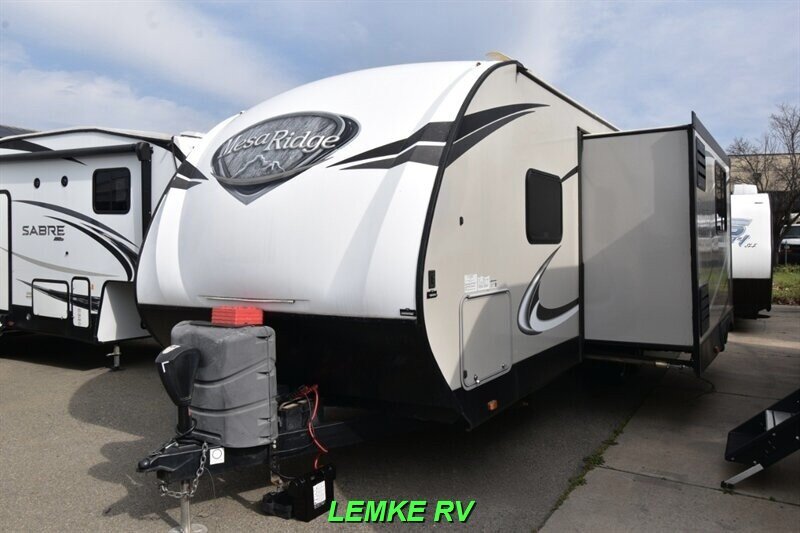 2021 Highland Ridge Mesa Ridge S-Lite 241BH   - Photo 6 - Rocklin, CA 95677