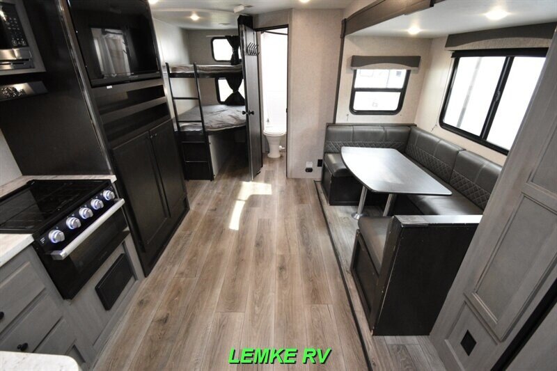 2021 Highland Ridge Mesa Ridge S-Lite 241BH   - Photo 2 - Rocklin, CA 95677