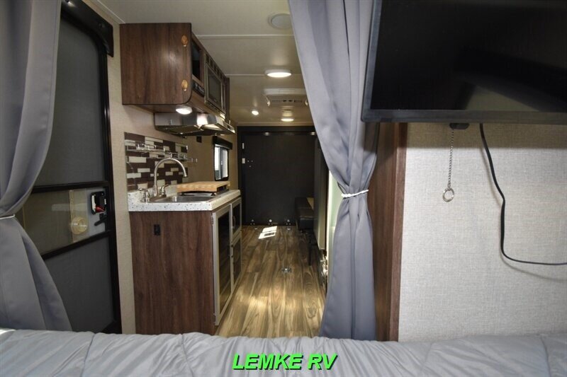 2018 Travel Lite Falcon 23TH   - Photo 19 - Rocklin, CA 95677