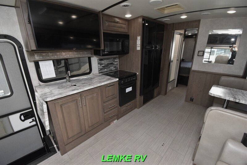 2019 Forest River FR3 30DS   - Photo 11 - Rocklin, CA 95677