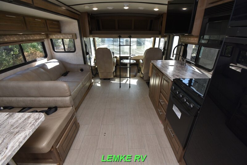 2019 Forest River FR3 30DS   - Photo 5 - Rocklin, CA 95677