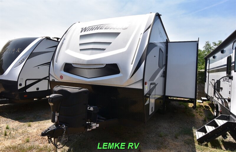 2020 Winnebago Voyage 2427RB   - Photo 6 - Rocklin, CA 95677