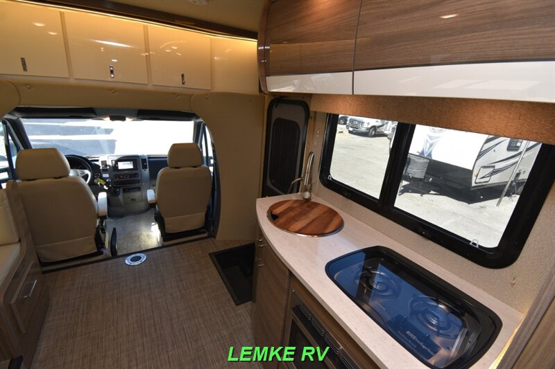 2019 Entegra Qwest 24K   - Photo 11 - Rocklin, CA 95677