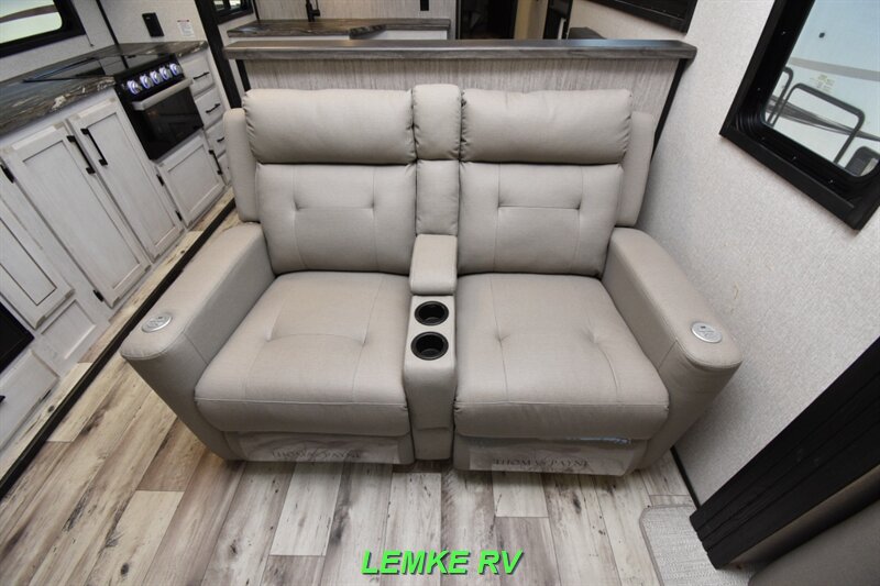 2022 K-Z Durango 290RLT   - Photo 24 - Rocklin, CA 95677